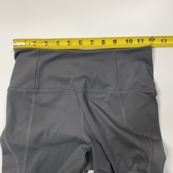 Girlfriend Collective High-Rise Compressive Legging in Grey - Picture 6 of 14